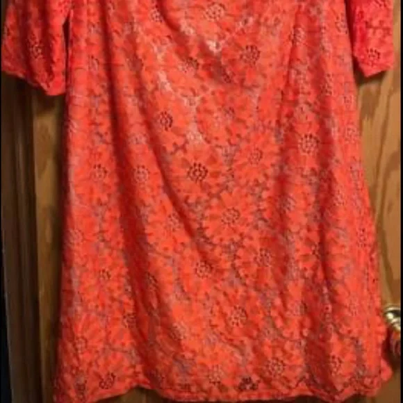 Jessica Howard Size 16 Coral Lace dress with nude lining.